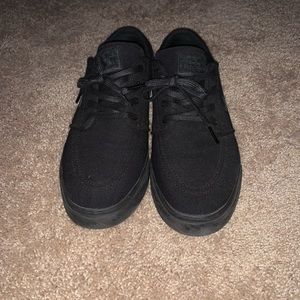 Men’s Stefan Janoski shoes